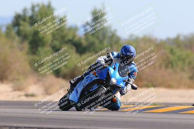 media/Nov-06-2022-SoCal Trackdays (Sun) [[208d2ccc26]]/Turn 7 Set 1 (1050am)/